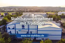 Wie sorgt eine Stahlbaubühne mit professionellem Korrosionsschutz im Stahlbau für langfristige Sicherheit